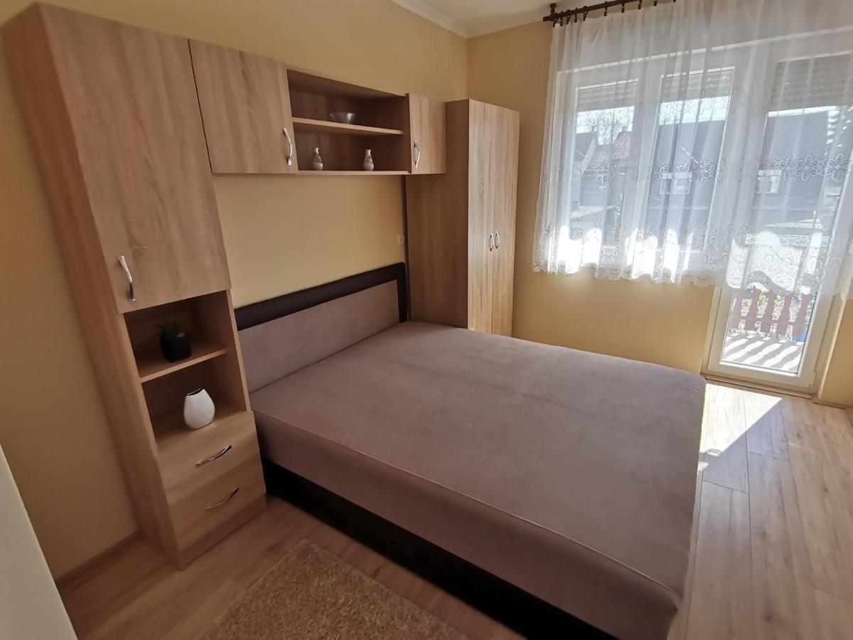 Lea Apartman Harkány Buitenkant foto