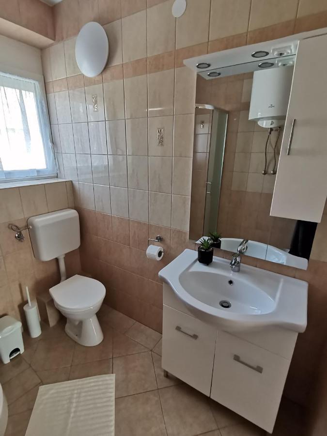 Lea Apartman Harkány Buitenkant foto