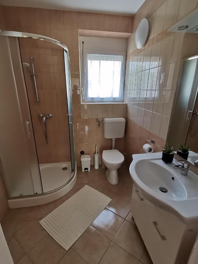 Lea Apartman Harkány Buitenkant foto
