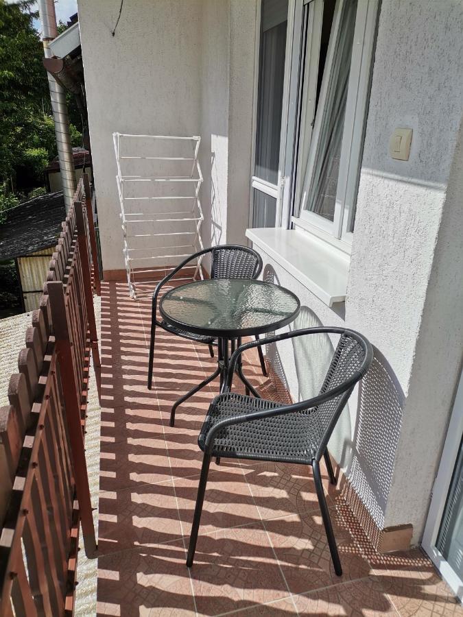 Lea Apartman Harkány Buitenkant foto