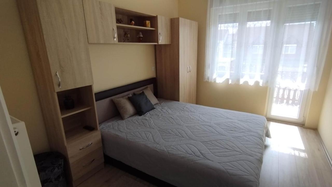 Lea Apartman Harkány Buitenkant foto